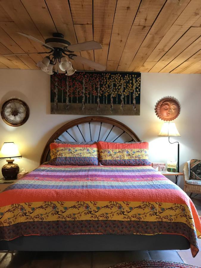 Spur Cross Inn Кейв Крик Экстерьер фото