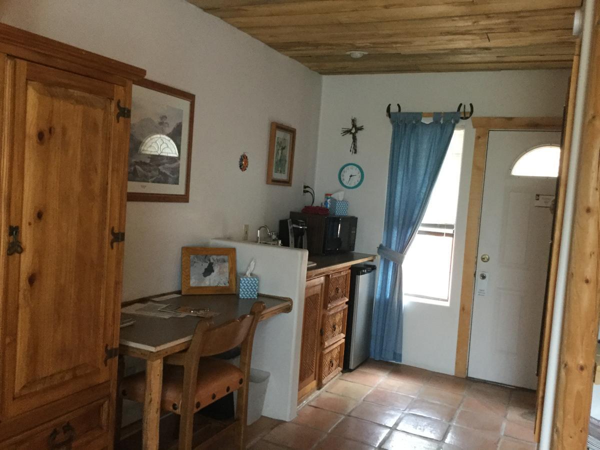 Spur Cross Inn Кейв Крик Экстерьер фото